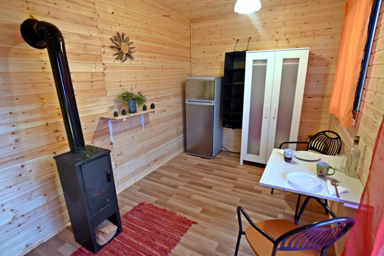 Drolma Ling Nature Cabins Theológos Exteriör bild